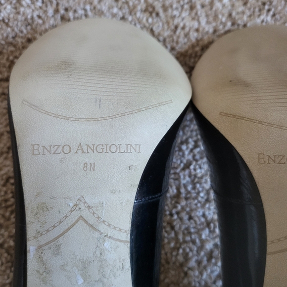 🌻SALE🌻 GUC ENZO ANGIOLINI GENUINE PATENT LEATHER HEELS - Picture 9 of 11